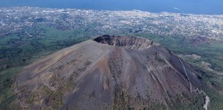 o-VESUVIO-facebook