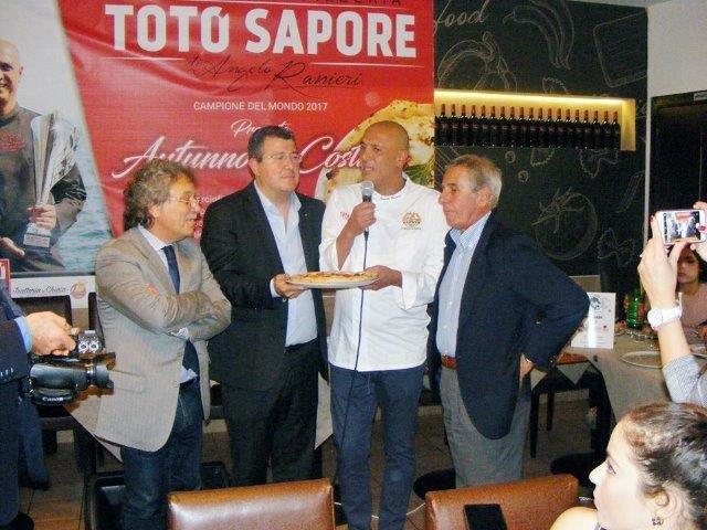 Angelo_Ranieri_premia_Sergio_Micc_e_Carmine_Caputo_1056_n