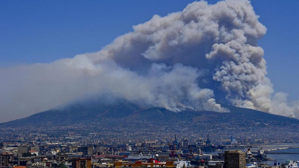 incendio-sul-vesuvio