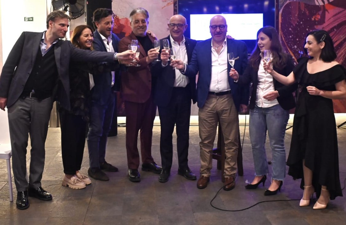 Aversa, presentata la rassegna PinkHouseEventi - Napoli Village -  Quotidiano di Informazioni Online